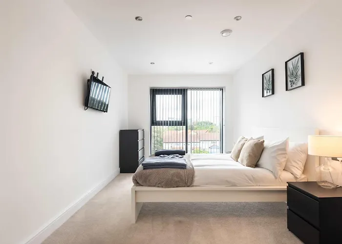 Modern & Spacious 1 Bedroom In * Leeds (West Yorkshire)